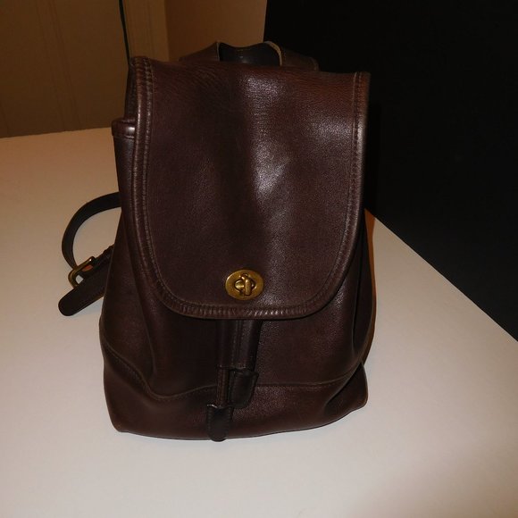 COACH Vintage 9960 Dark Brown Leather Dayback/Backpack—A8I-9960 - Picture 1 of 10